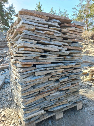 Плитняк златолит серебристый для цоколя, отмостки купить в Кусе