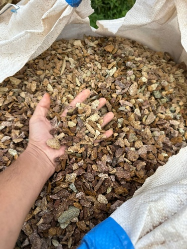 Златолит персиковый декоративная каменная крошка купить в Кусе