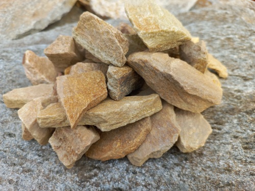 Златолит жёлтый декоративная каменная крошка купить в Кусе