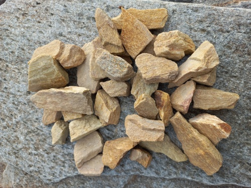 Златолит жёлтый декоративная каменная крошка купить в Кусе